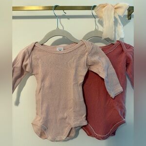 Set of 2 pink Petit Bateau onesies